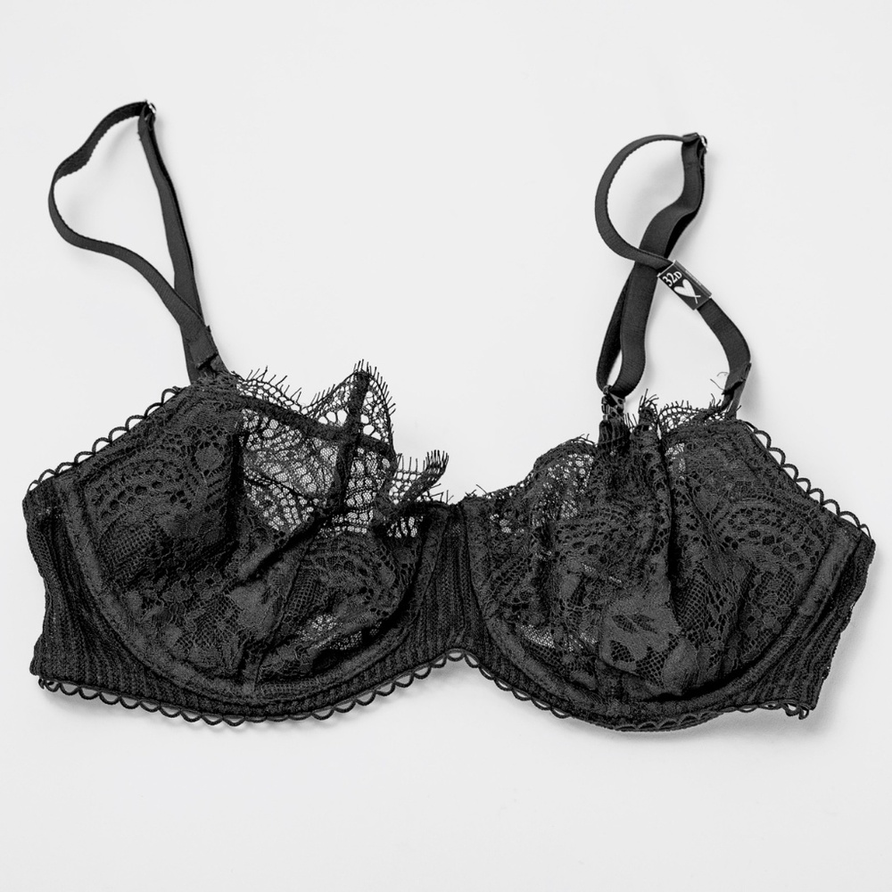Victoria's Secret | Black Wicked Lace Uplift Bra